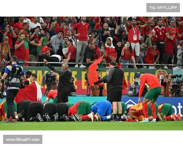 维达德卡萨布兰卡球迷创纪录制作巨型TIFO刷新非洲足球助威规模历史